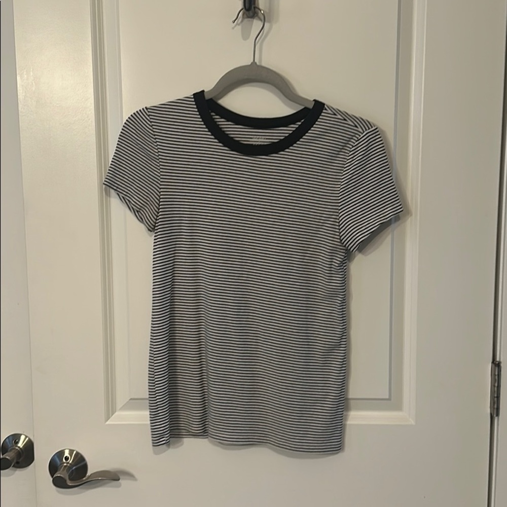 Women’s short sleeve tshirt